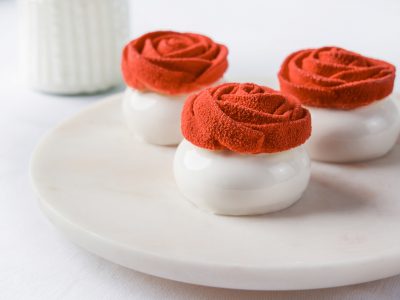 荔枝覆盆子慕斯蛋糕